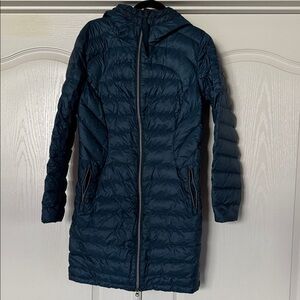 Lululemon Down Jacket in Ocean